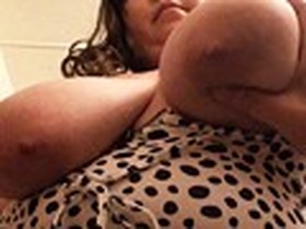 まいこ 27才 Oカップオーバー 147センチ　サンプル画像04